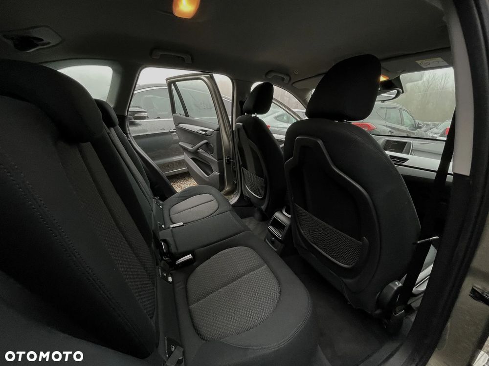 BMW X1 sDrive18d Advantage - 17