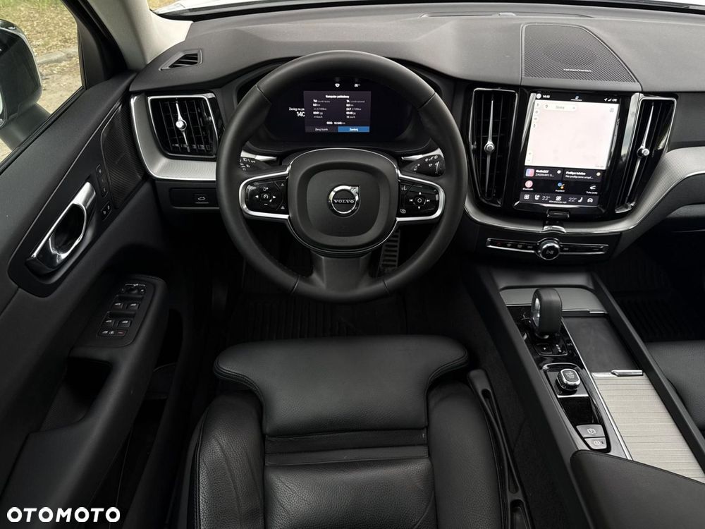 Volvo XC 60 B4 B R-Design - 14