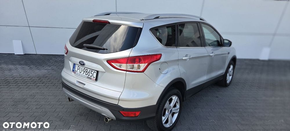 Ford Kuga 2.0 TDCi 2x4 Titanium - 11