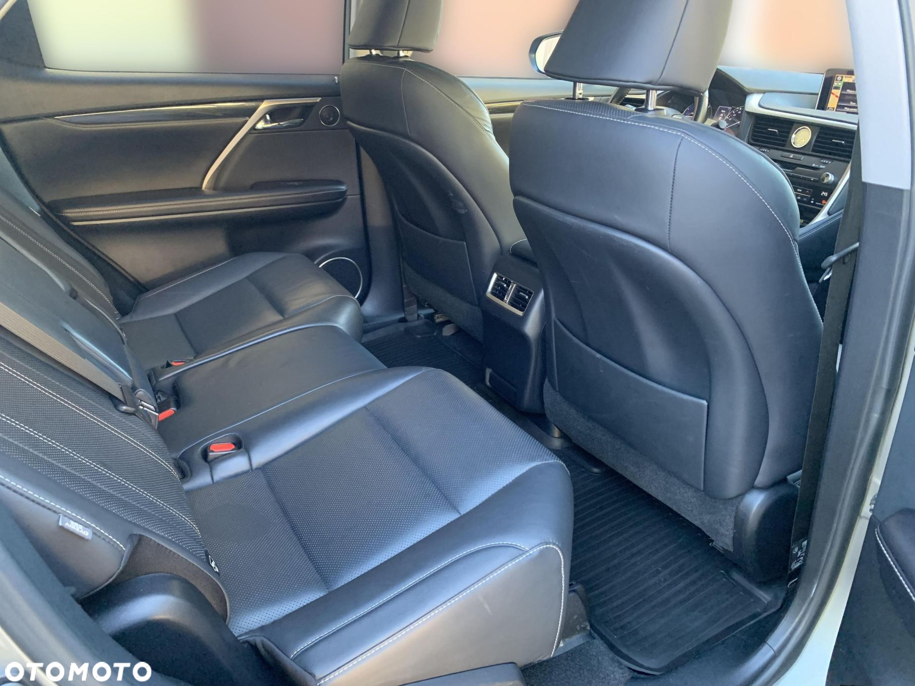 Lexus RX 450h L Elegance - 24