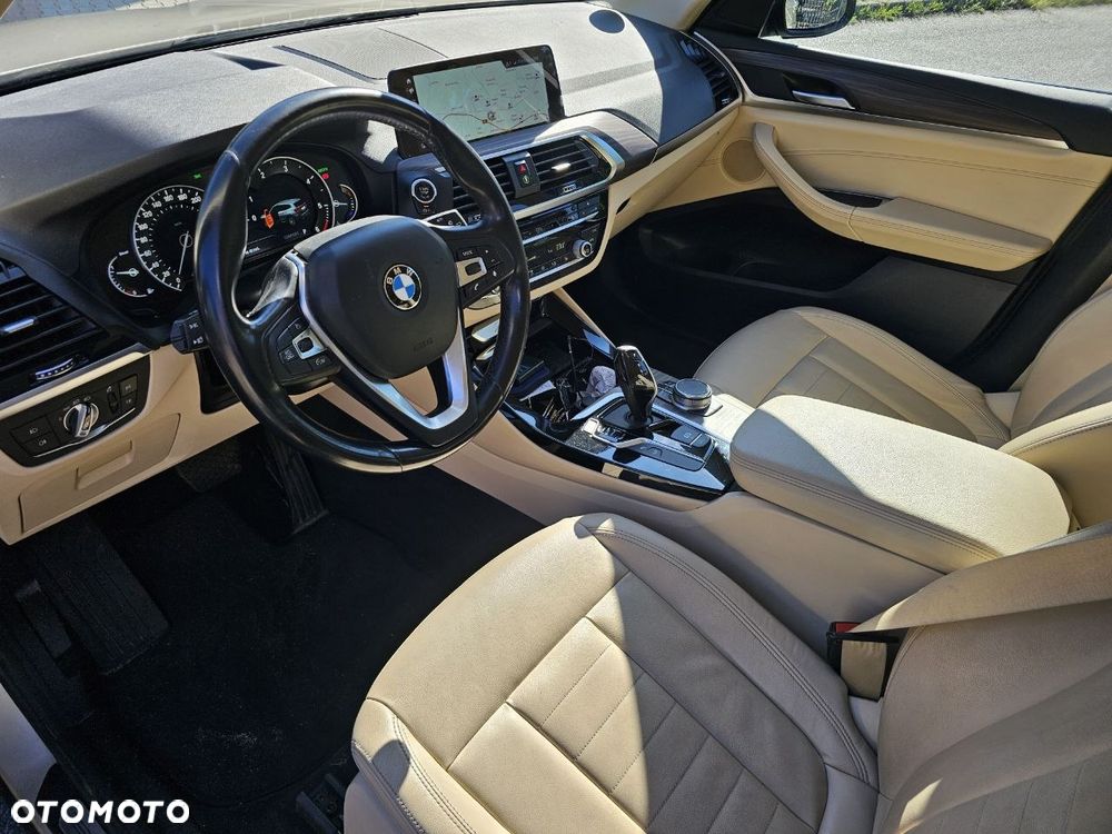 BMW X3 xDrive25d - 12