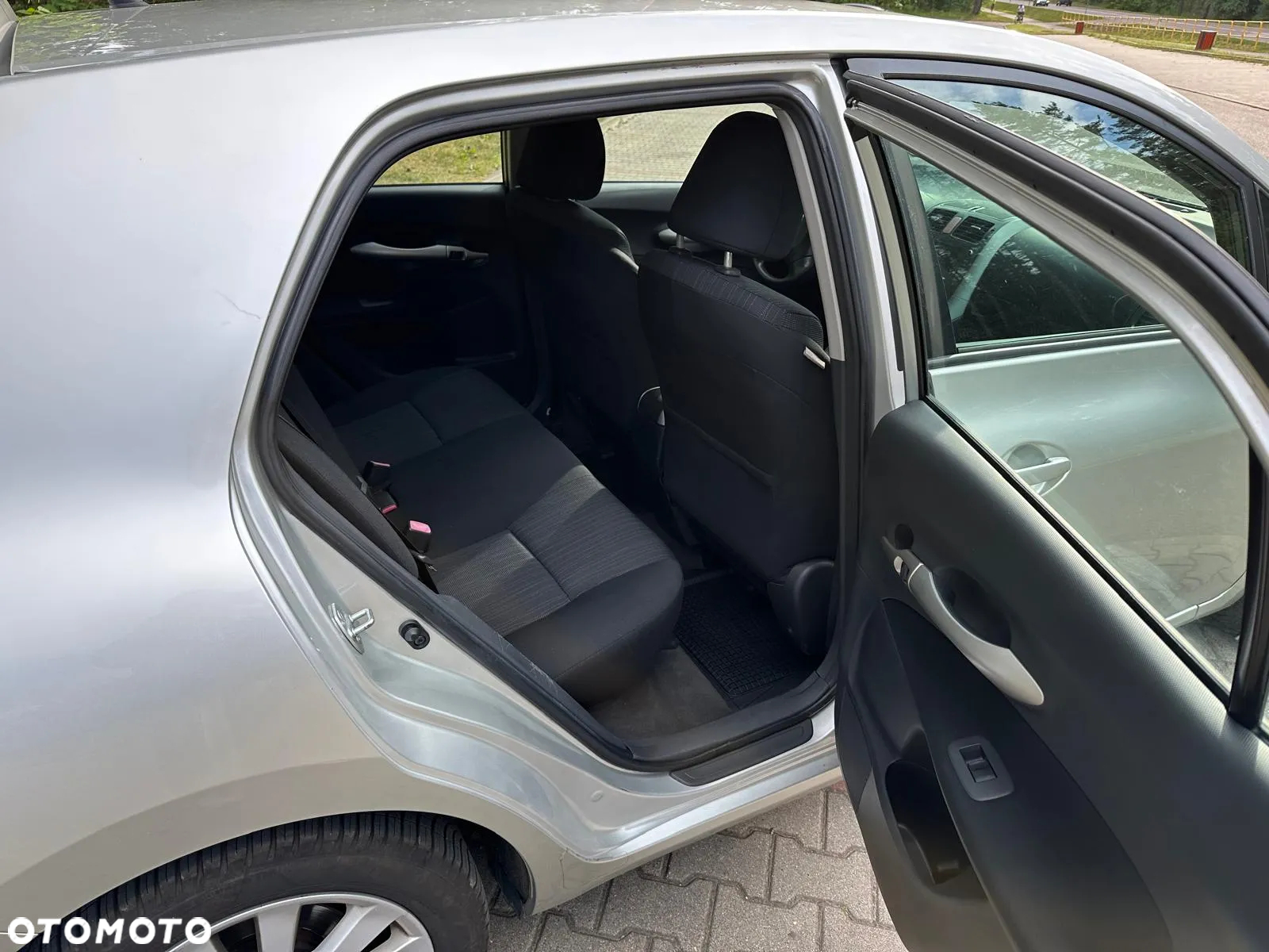 Toyota Auris 1.6 VVT-i Terra Start - 7