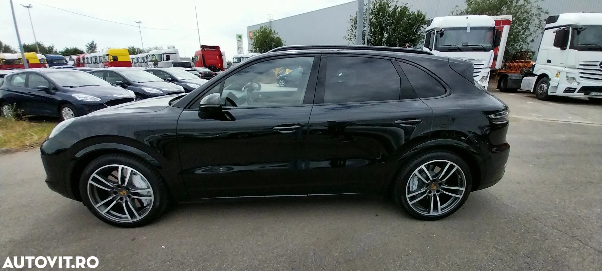 Porsche Cayenne Turbo - 7