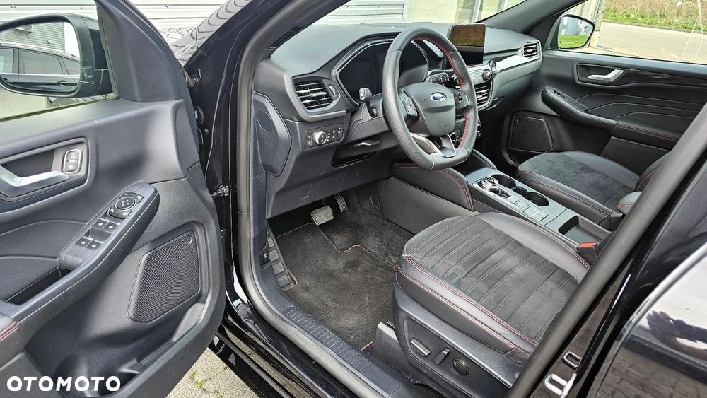 Ford Kuga 2.5P PHEV FWD ST-Line X - 39