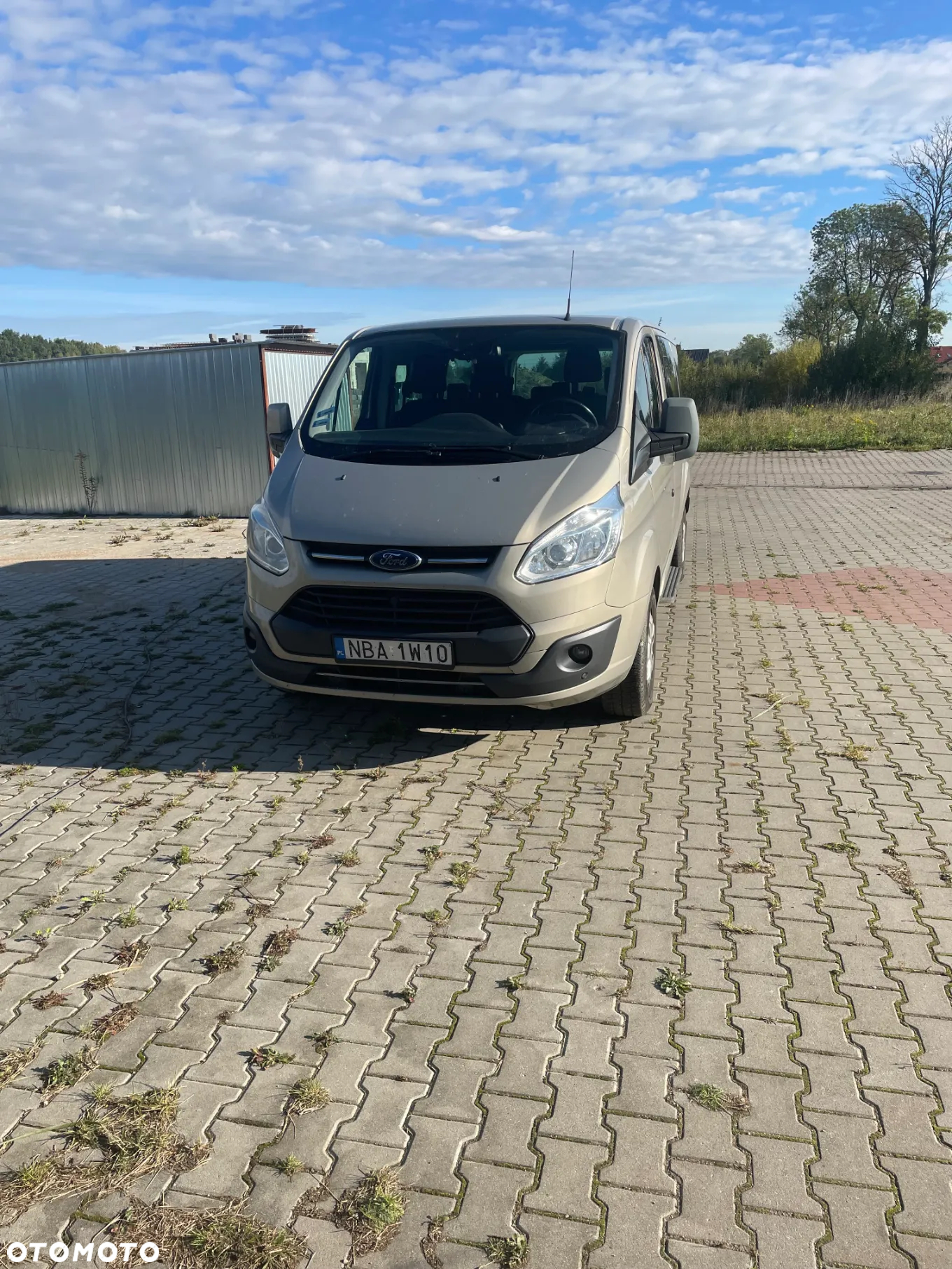 Ford Tourneo Custom - 2