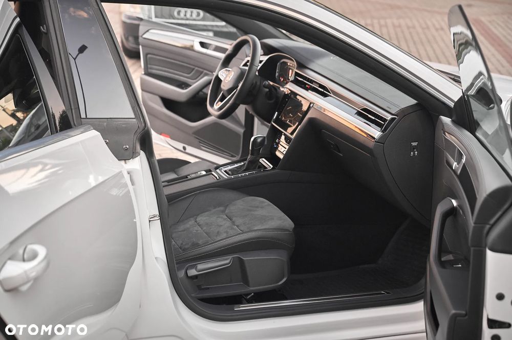 Volkswagen Arteon 2.0 TDI R-Line DSG - 23