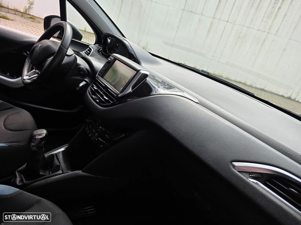 Peugeot 208 1.6 e-HDi Allure - 44