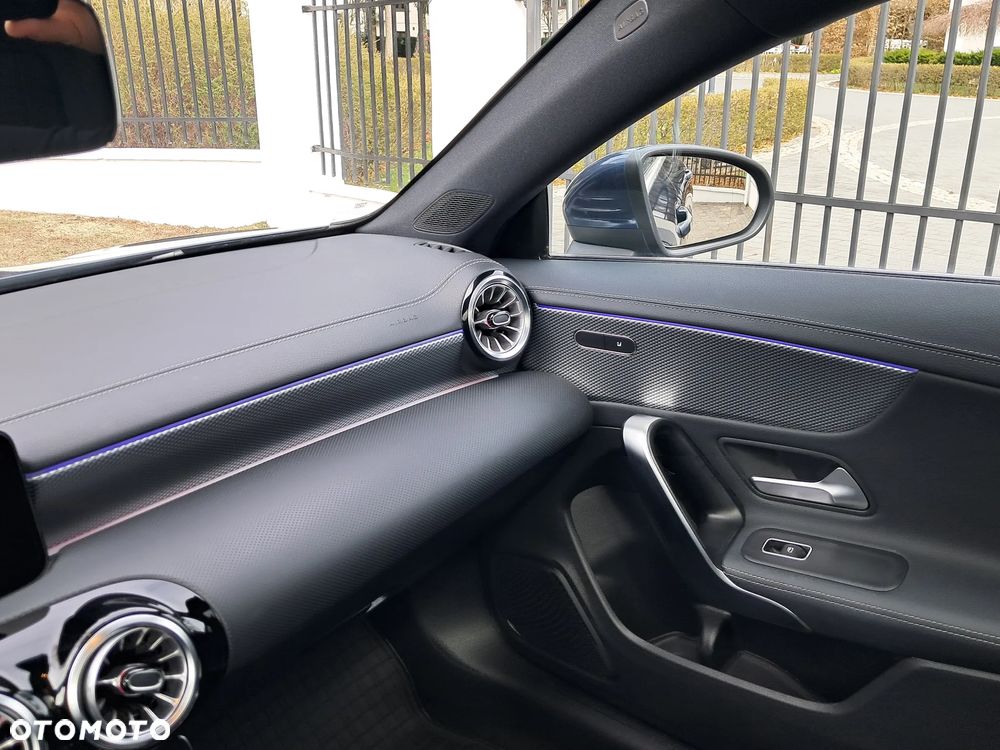 Mercedes-Benz CLA 200 d 8G-DCT Special Edition - 36