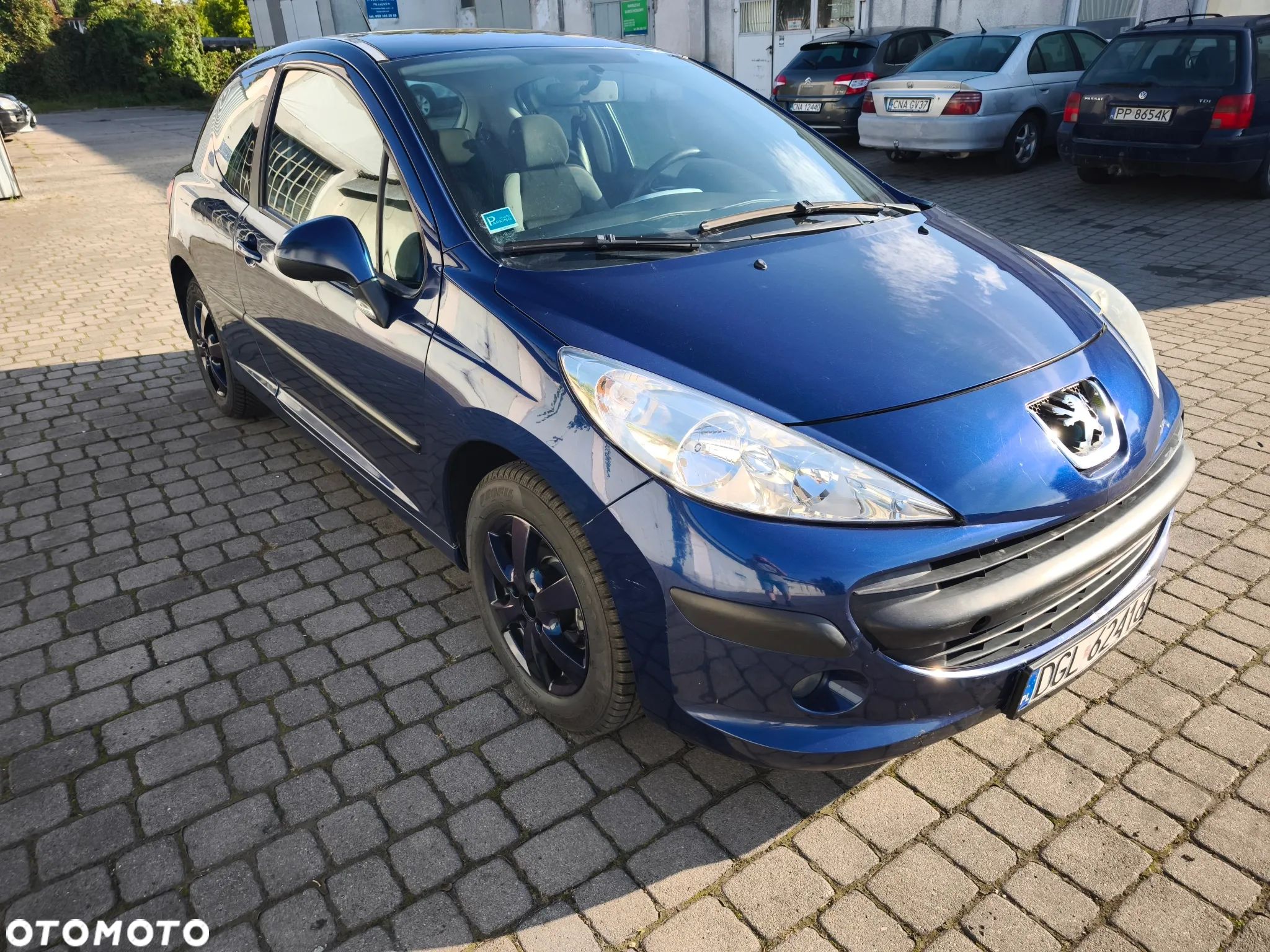 Peugeot 207 1.4 16V Trendy - 1