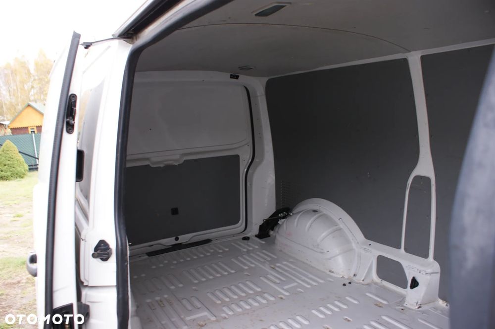 Volkswagen TRANSPORTER T5 - 18