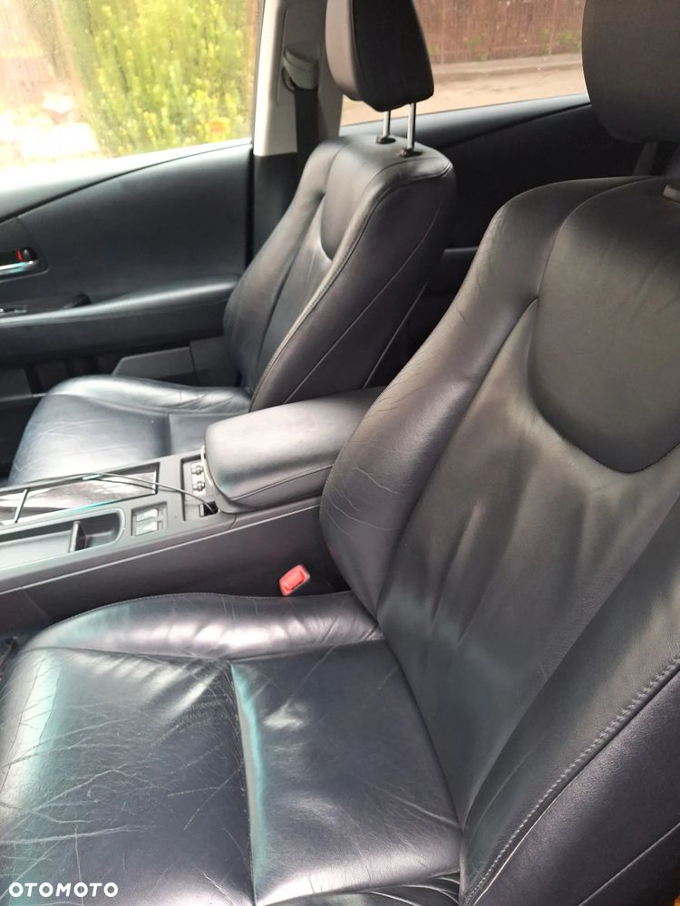 Lexus RX - 9