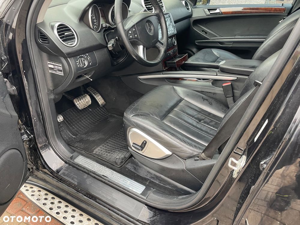 Mercedes-Benz ML - 20