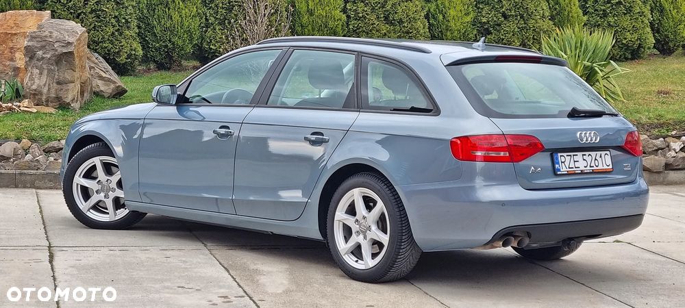 Audi A4 Avant 2.0 TDI DPF quattro Attraction - 35