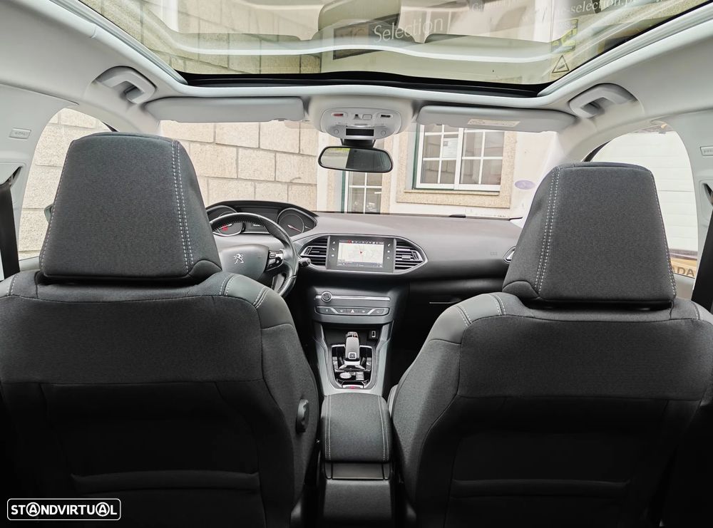 Peugeot 308 1.2 PureTech Allure Pack EAT8 - 15