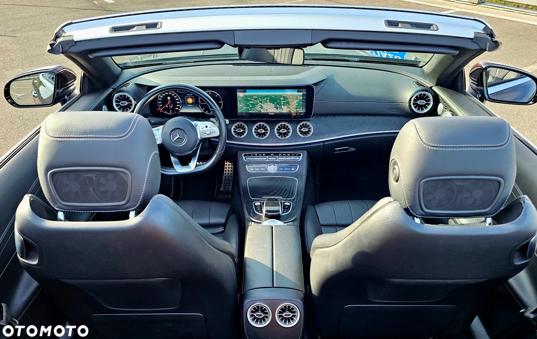 Mercedes-Benz Klasa E 220 d Kabriolet 9G-TRONIC - 4