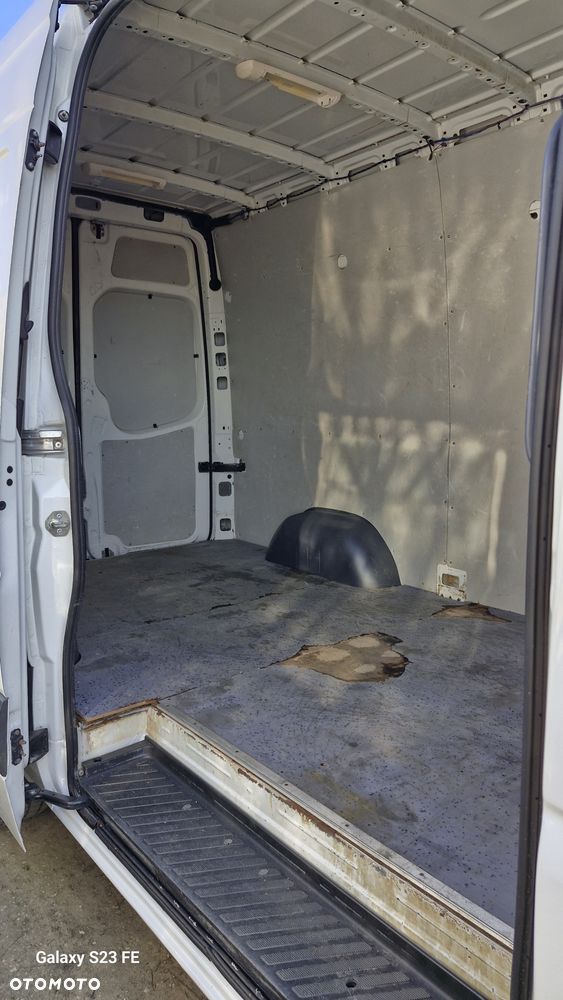 Volkswagen Crafter - 11