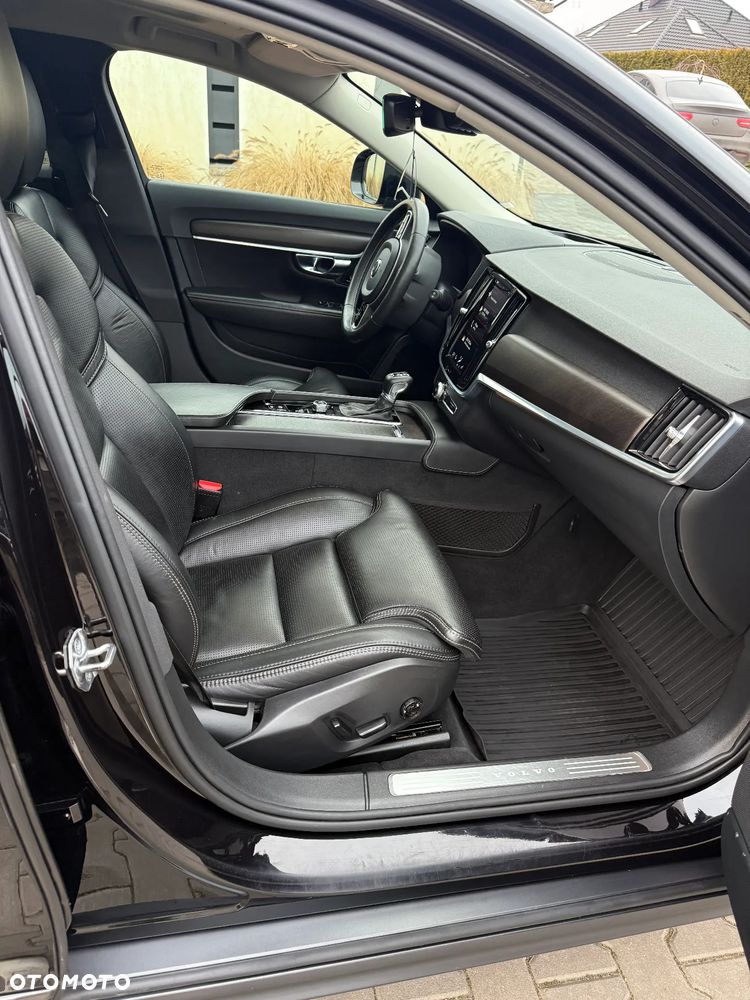 Volvo V90 D5 AWD Geartronic Momentum Pro - 7