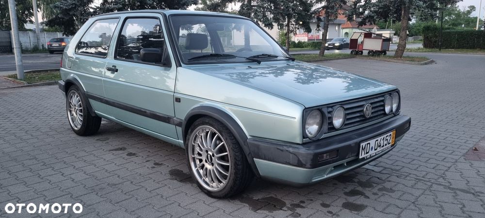 Volkswagen Golf - 8
