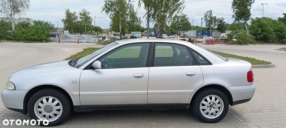 Audi A4 Limousine 1.8 - 3