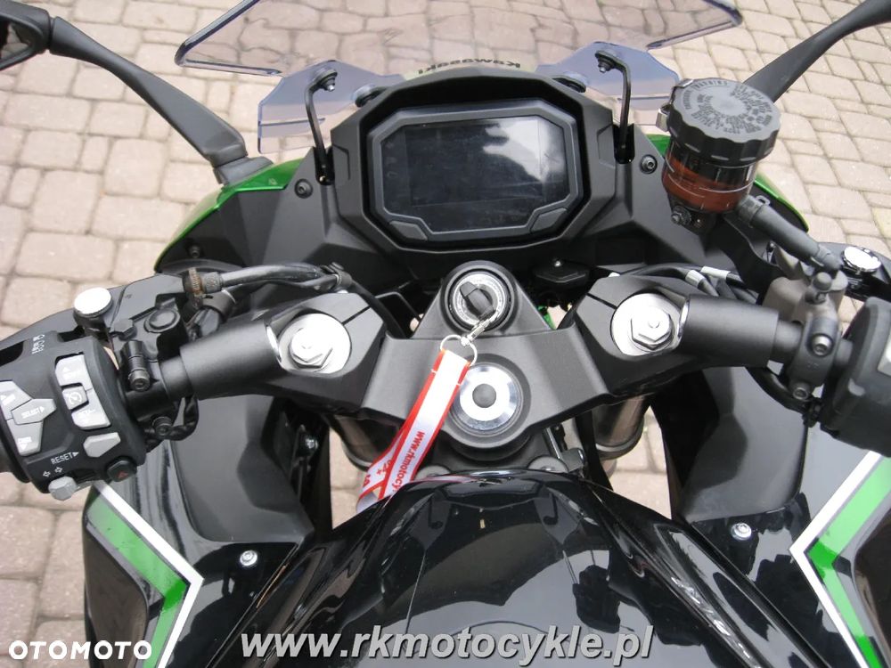 Kawasaki Ninja 1000 SX - 9