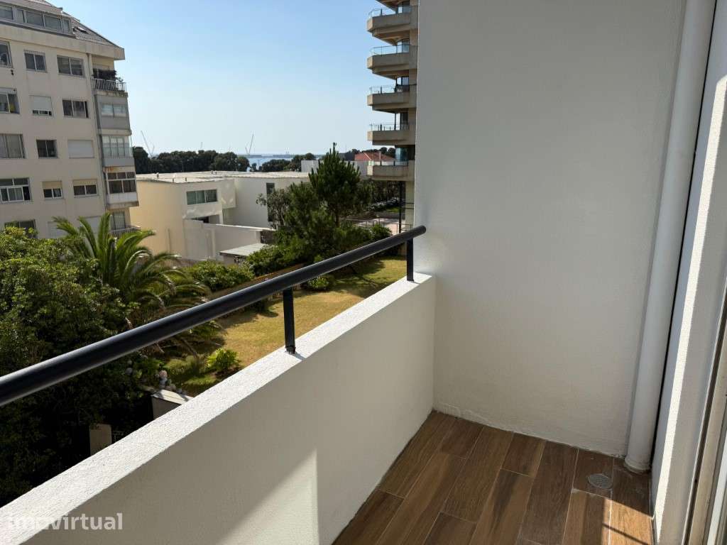 Apartamento T1 com Vista Mar na Foz, Porto - Grande imagem: 2/22