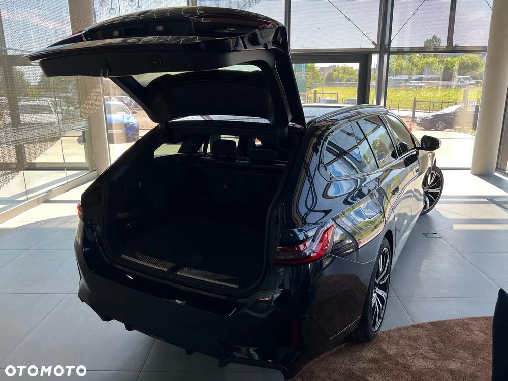 BMW Seria 5 520i mHEV - 21