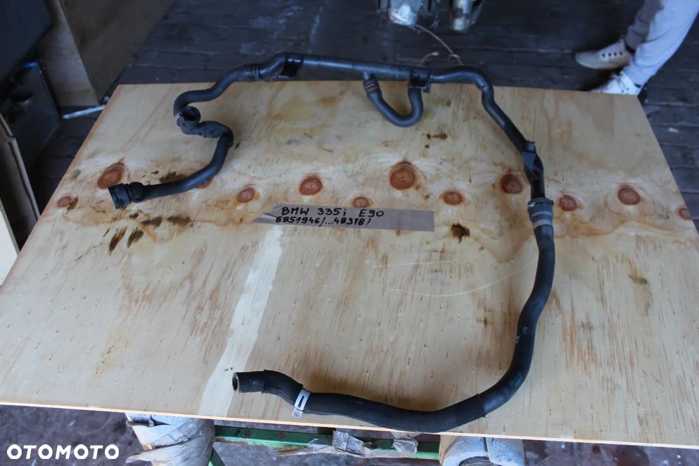 WĄŻ WODY BMW E90 E91 3.5 i N54 N55 8951946  2009