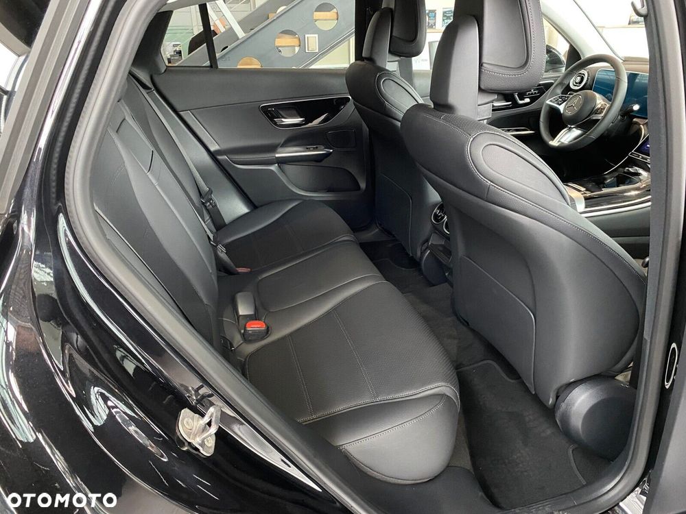 Mercedes-Benz GLC - 21