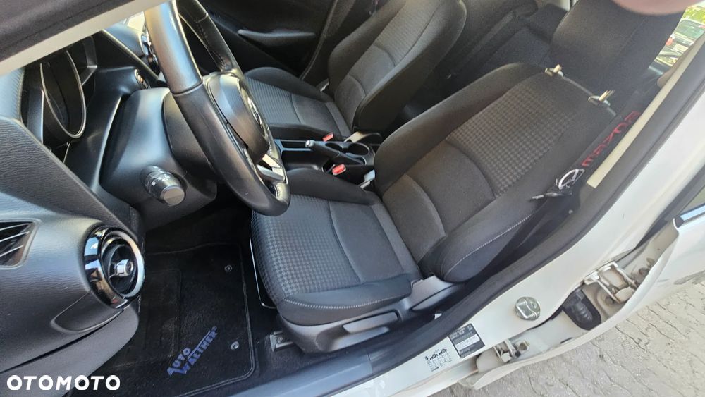 Mazda 2 - 18