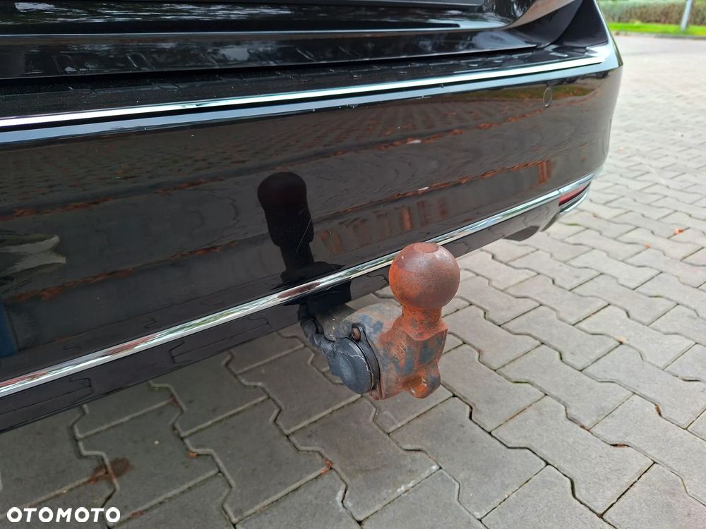 Volkswagen Passat 2.0 TDI (BlueMotion Technology) Highline - 18