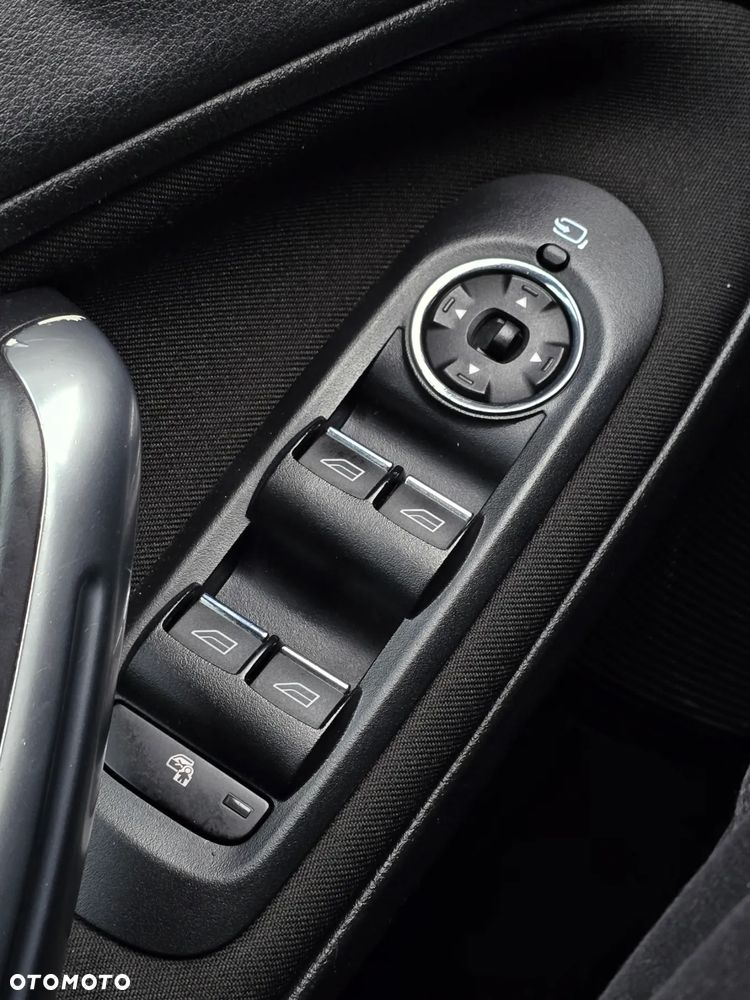 Ford Galaxy 2.0 TDCi Platinium X - 32