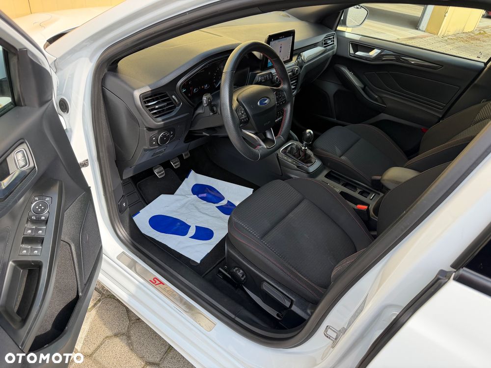 Ford Focus 1.5 EcoBoost STart-Stopp-System ST-LINE - 13