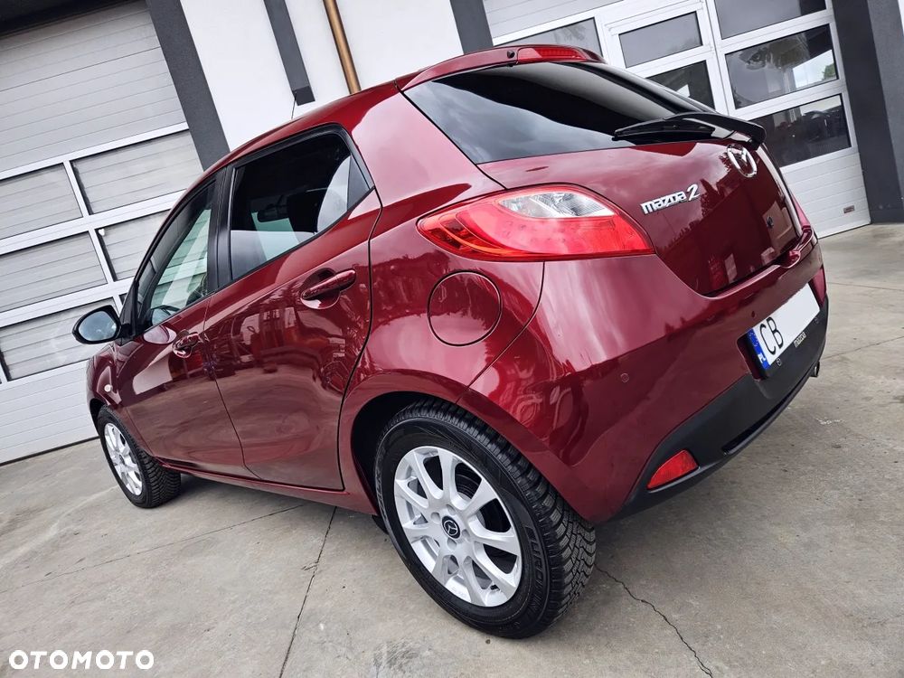 Mazda 2 2013 photo 5