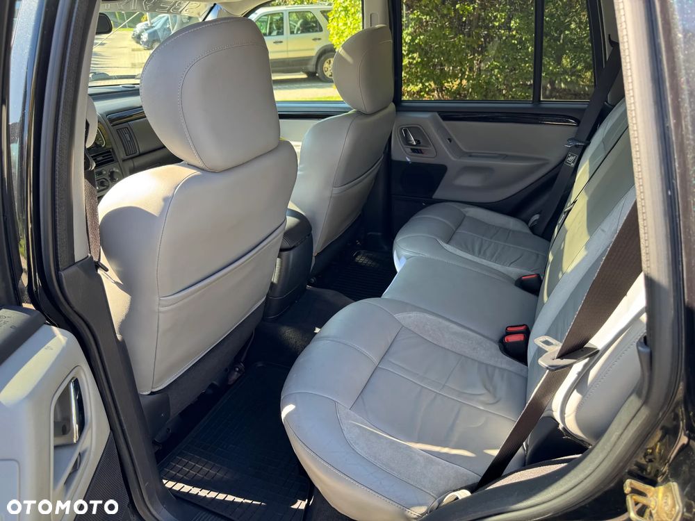 Jeep Grand Cherokee 2.7 CRD Overland - 27