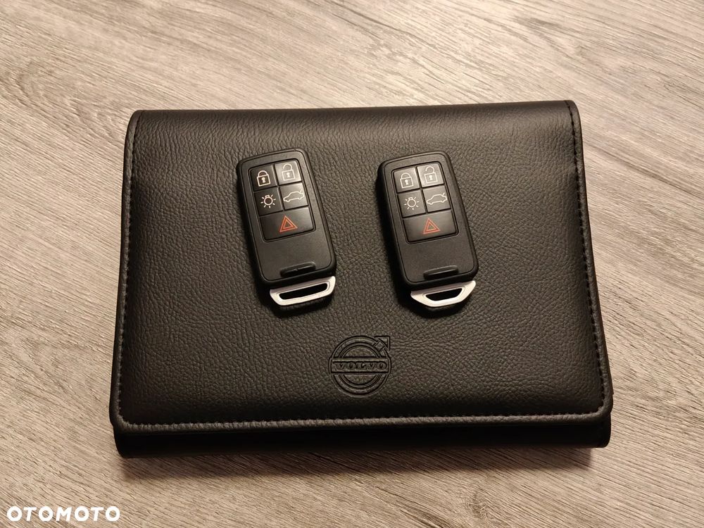 Volvo V40 D4 Summum - 40