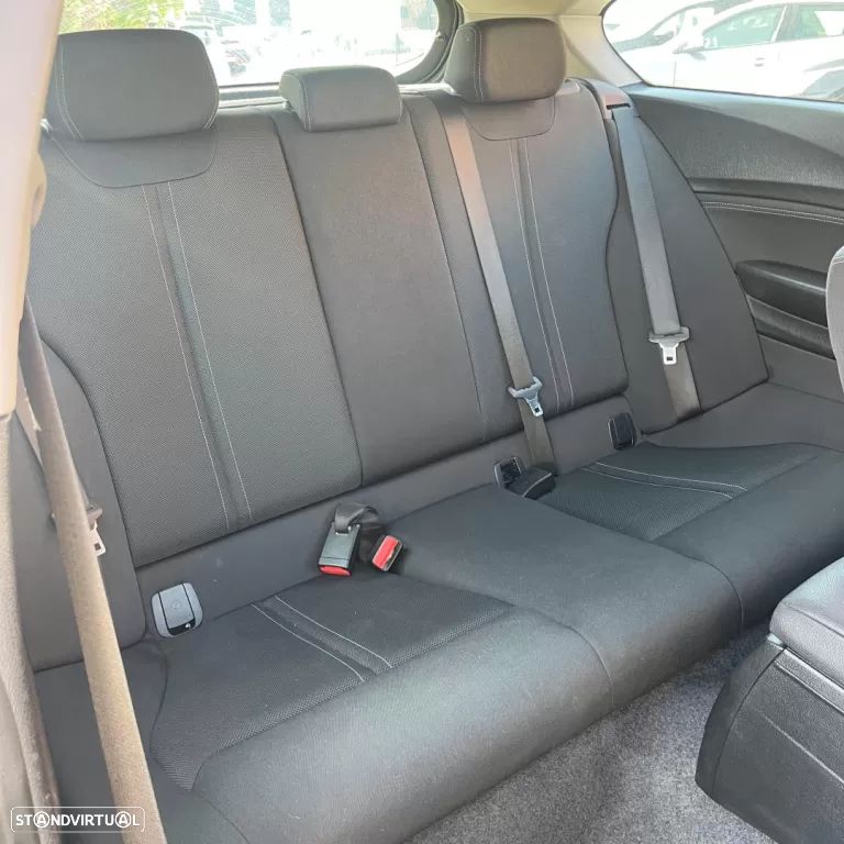 BMW 114 d Line Urban - 13