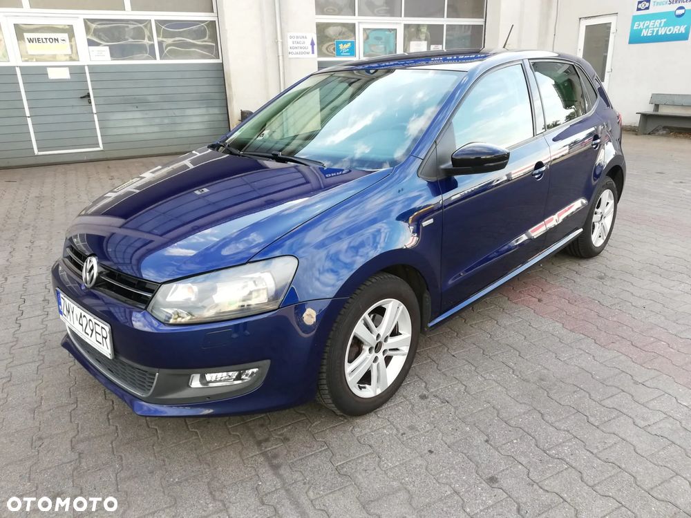 Volkswagen Polo 1.2 TSI MATCH - 1