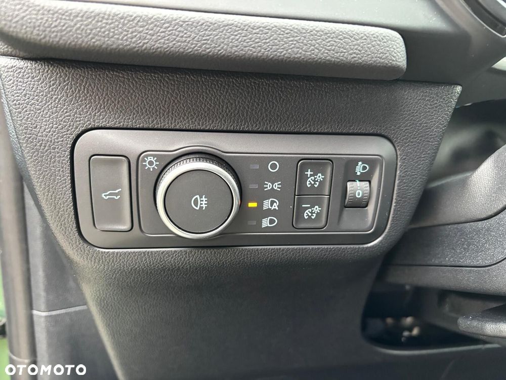 Ford Kuga - 18