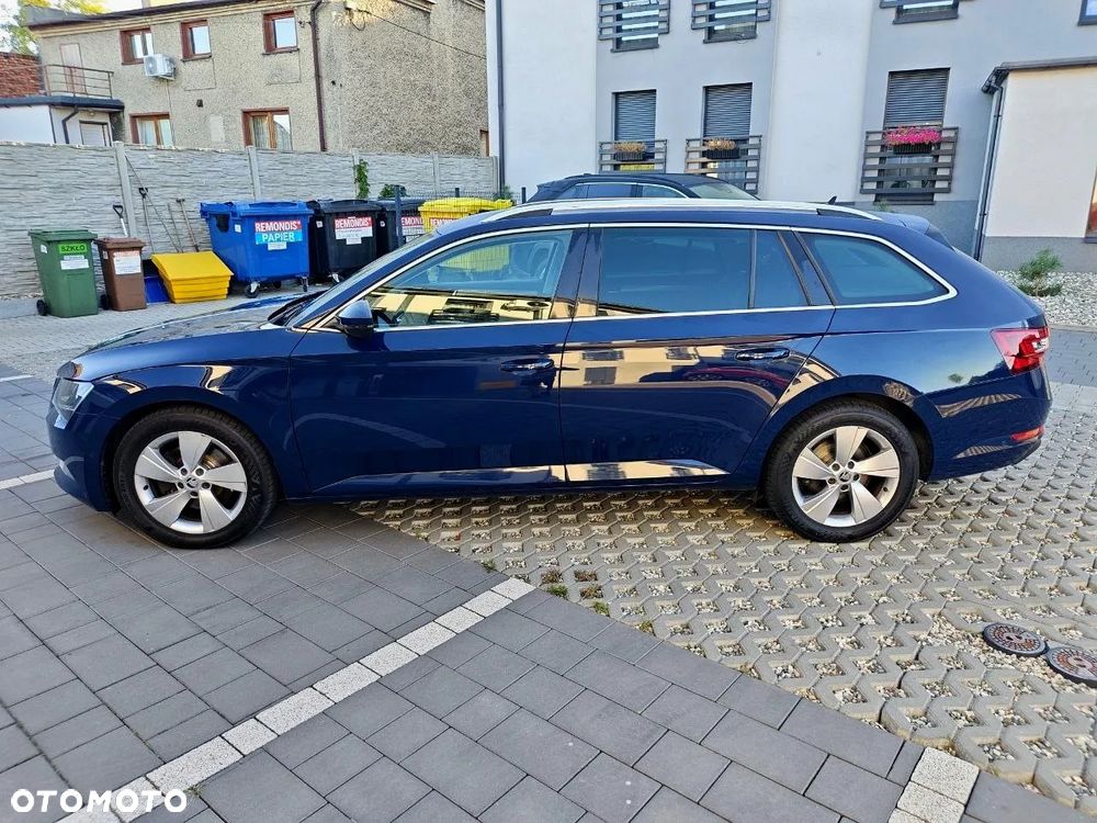 Skoda Superb 2.0 TDI Premium Edition - 16