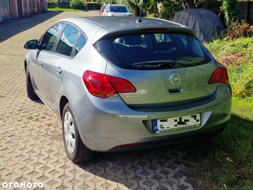 Opel Astra - 6