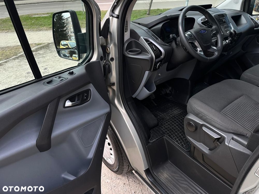Ford TRANSIT CUSTOM - 4