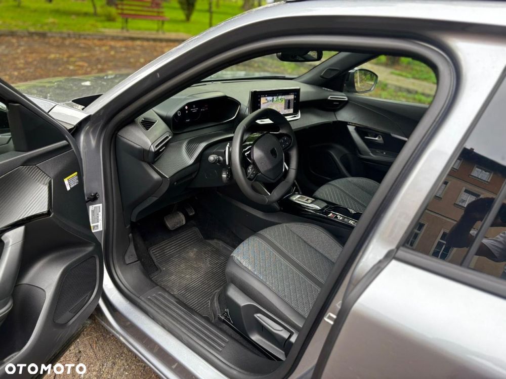 Peugeot 2008 - 18