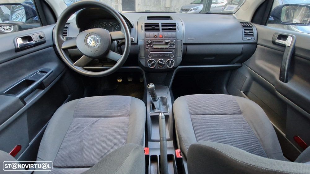 VW Polo 1.2 Confortline - 2