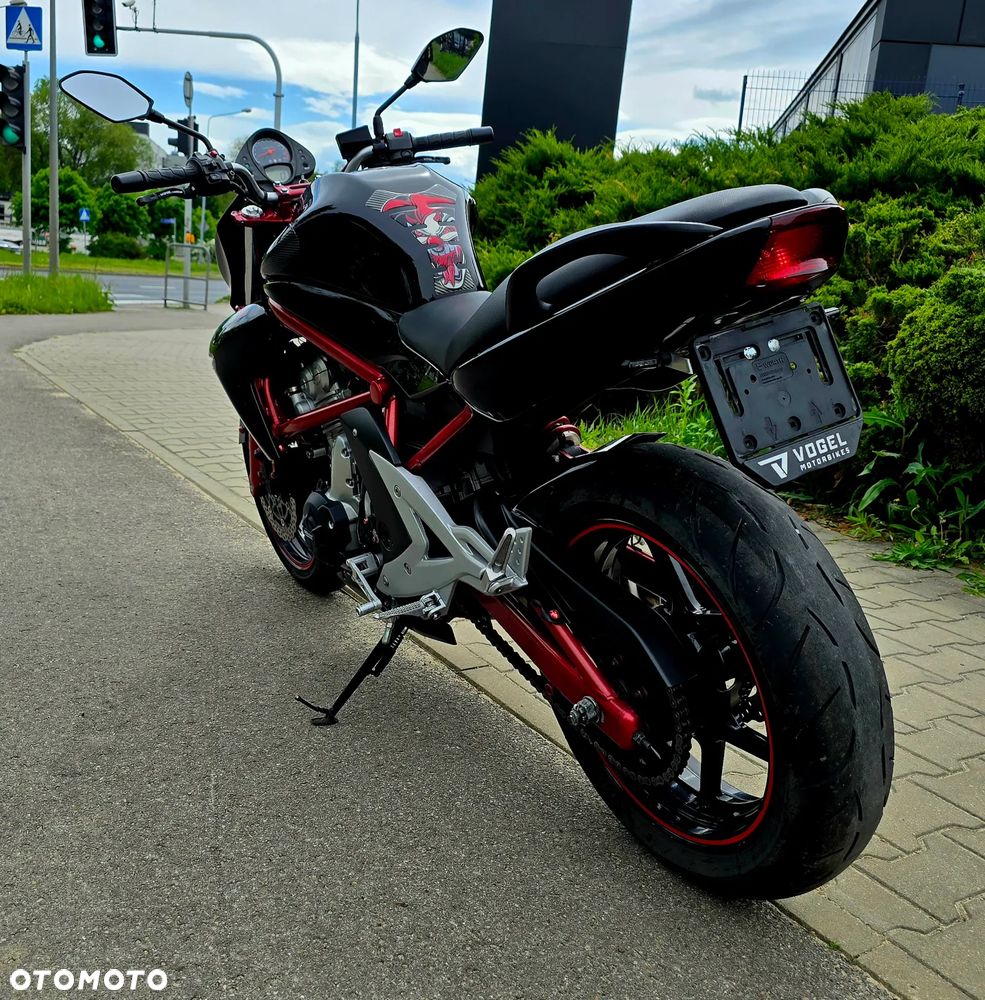 Kawasaki ER - 9