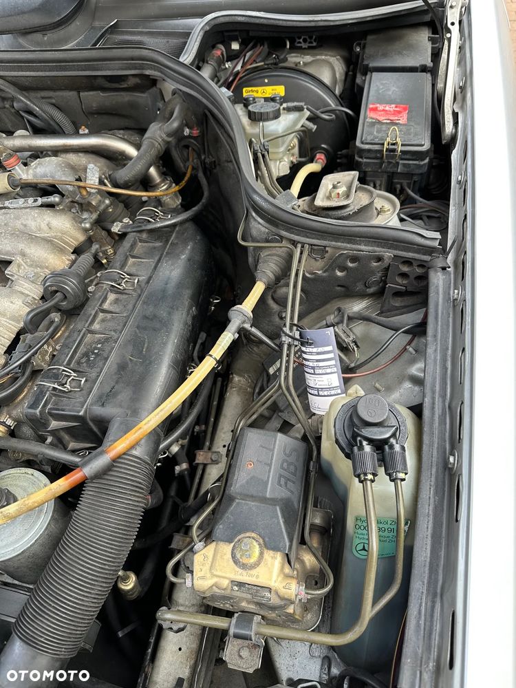 Mercedes-Benz W124 (1984-1993) - 16