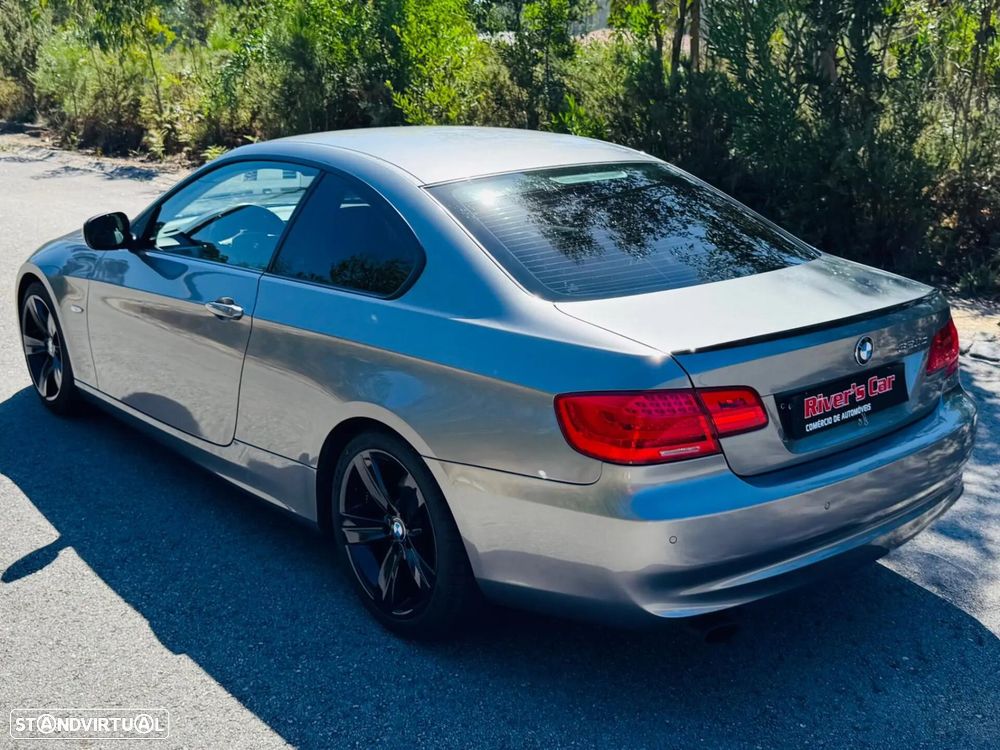 BMW 320 d Coupe - 15