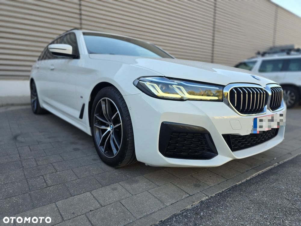 BMW Seria 5 520d xDrive MHEV M Sport sport - 3