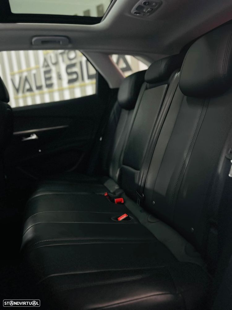 Peugeot 3008 PureTech 130 Stop & Start GPF EAT8 Allure - 51