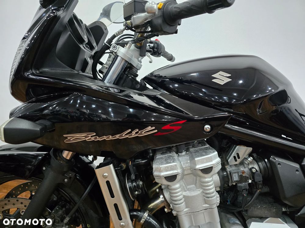 Suzuki Bandit - 8