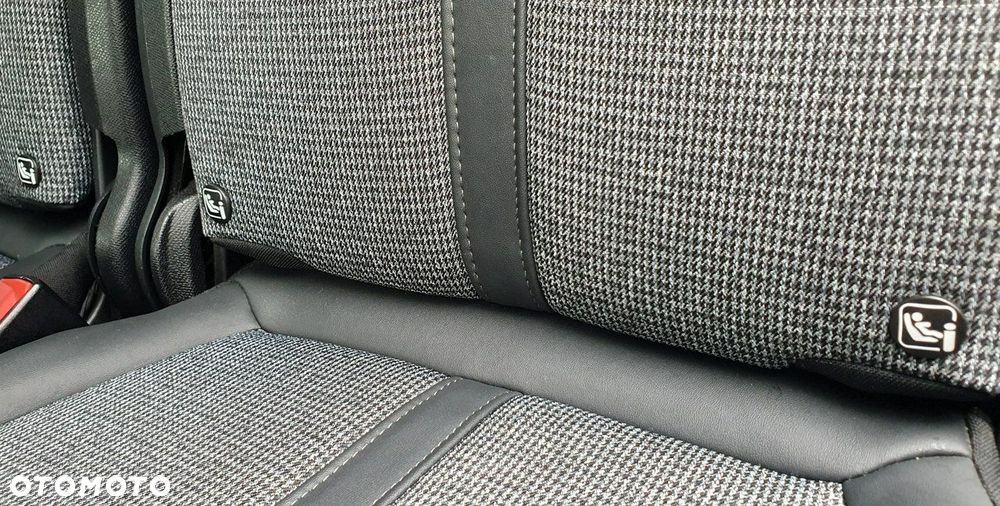 Peugeot 5008 - 24